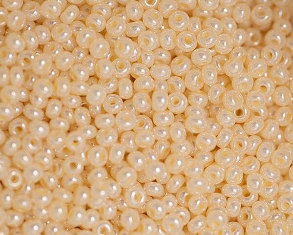 Miçanga Creme Perolado ( cor 47112 ) 9/0 ( 2,6mm )