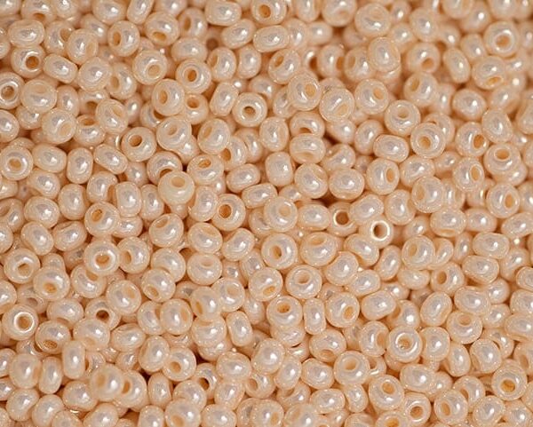 Miçanga Creme Perolado ( cor 46112 ) 9/0 ( 2,6mm )
