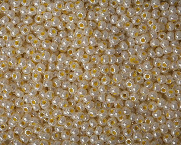 Miçanga Amarela Perolada ( cor 37386 ) 5/0 ( 4,6mm )