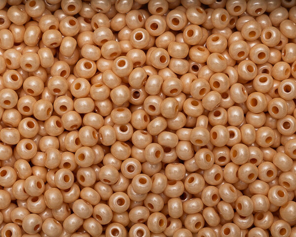 Miçanga Pêssego Claro ( cor 46387 ) 8/0 ( aprox. 2,9mm )