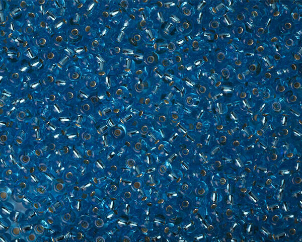 Miçanga Azul Claro Cristal ( cor 67030 ) 5/0 ( 4,6mm )