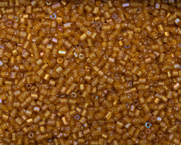 Vidrilho Dourado Champanhe Lustroso ( cor 15041 ) 2x9/0 ( 2,6mm )