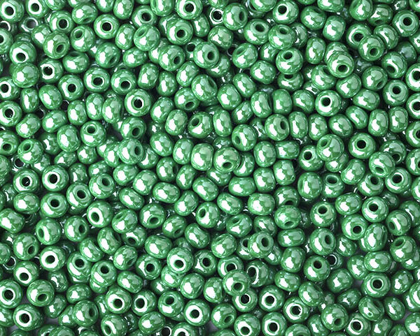 Miçanga Verde Perolado ( cor 58250 ) 9/0 ( 2,3mm )