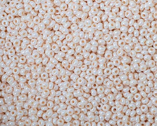Miçanga Creme Perolado ( cor 46113 ) 5/0 ( 4,6mm )
