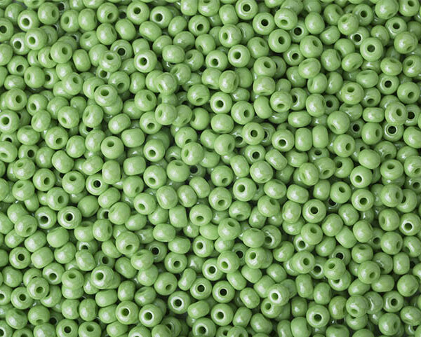 Miçanga Verde Perolado Fosco ( cor 58410 ) 5/0 ( 4,6mm )