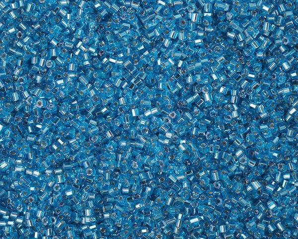 Vidrilho Azul Claro Cristal ( cor 67030 ) 2x9/0 ( 2,6mm )