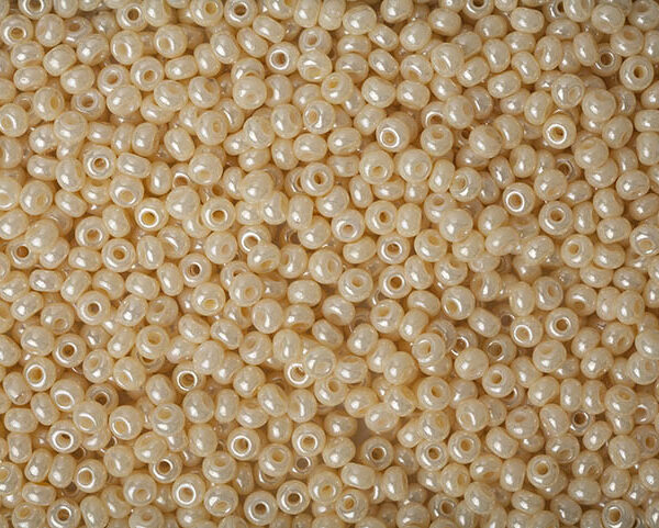 Miçanga Creme Perolado ( cor 47113 ) 5/0 ( 4,6mm )