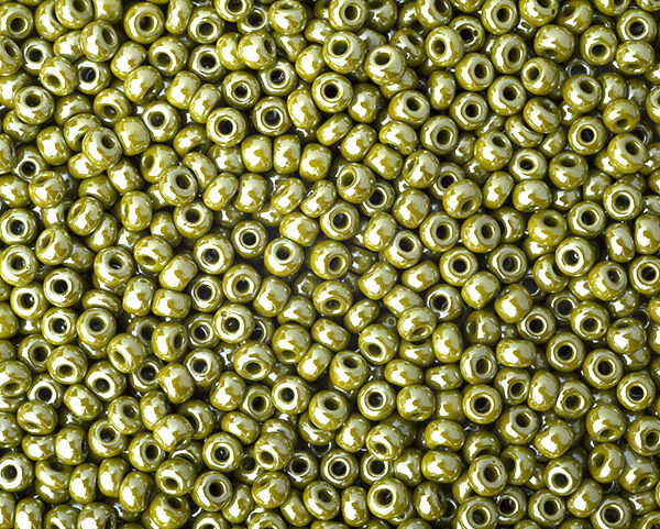 Miçanga Verde Musgo Perolado ( cor 83113 ) 9/0 ( 2,6mm )